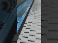 Станок для резки вельвета работает 1
